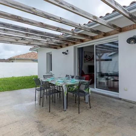 Maison Climatisee A Parentis-en-born, 3 Chambres, Jardin, Proche Centre Et Activites, Menage Inclus - Fr-1-319-554 Feriehus *
