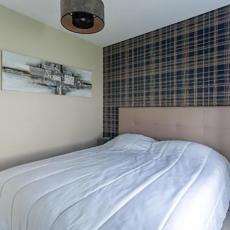 Maison Climatisee A Parentis-en-born, 3 Chambres, Jardin, Proche Centre Et Activites, Menage Inclus - Fr-1-319-554 Vakantiehuis *